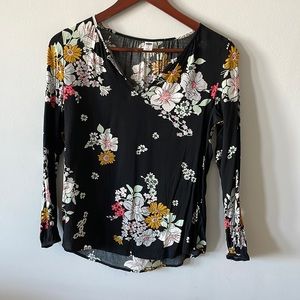 Old Navy black and floral blouse